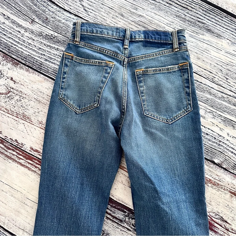 Abercrombie & Fitch The Ankle Straight Ultra High Rise Jeans - Picture 3 of 7